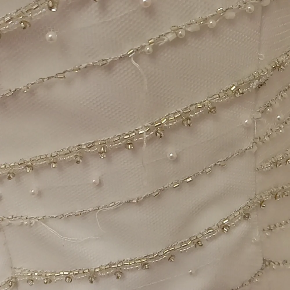 Emerald Bridal Size 8 Wedding Gown - Picture 5 of 15
